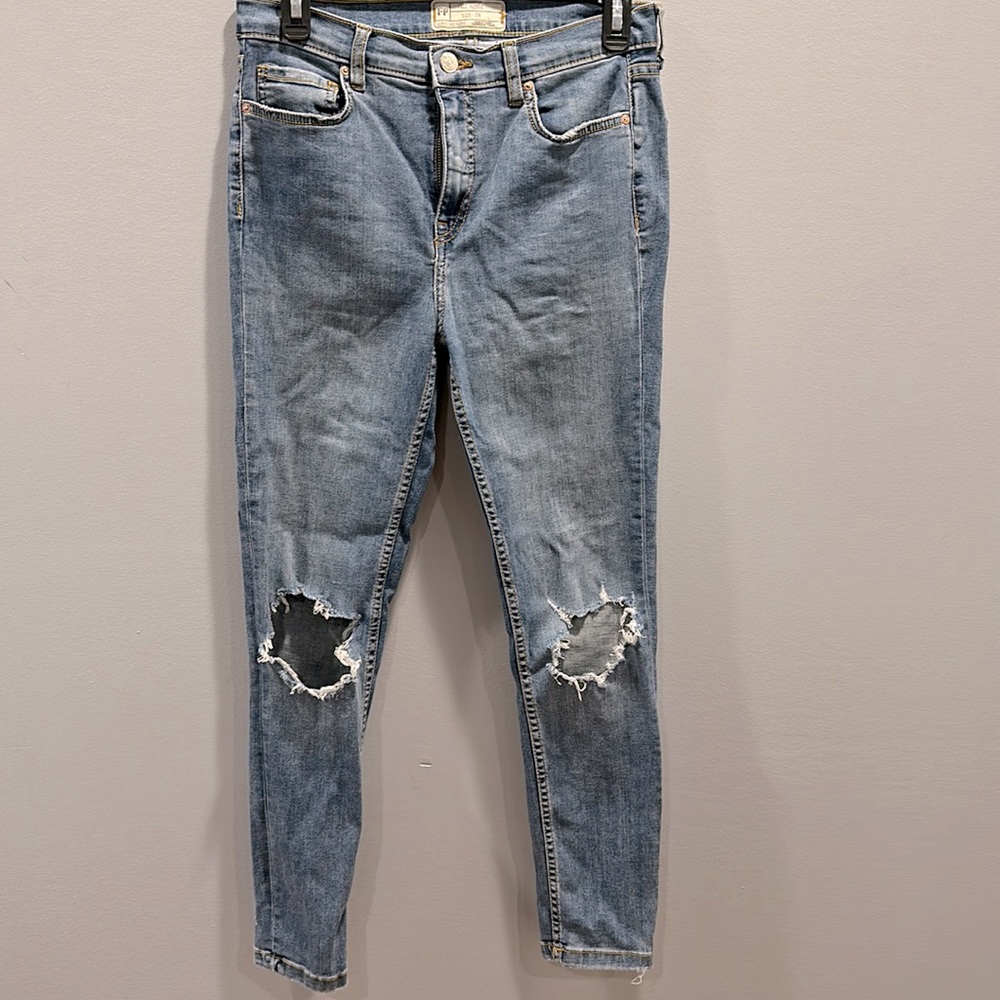 Free People light washed/ wrapped skinny jeans